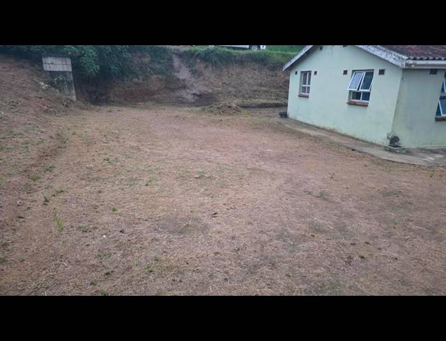2 BEDROOM HOUSE FOR SALE IN UMLAZI F